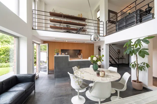 Maison unifamiliale te koop in Uccle – 1/10