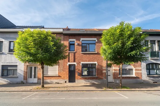 Huis te huur in Anderlecht – 1/10