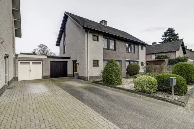 Huis te koop in Baarle-Hertog – 1/10