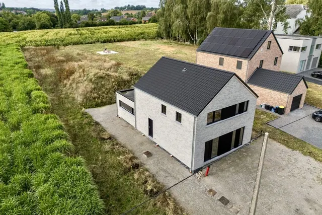 Maison à vendre à Vedrin – 1/10