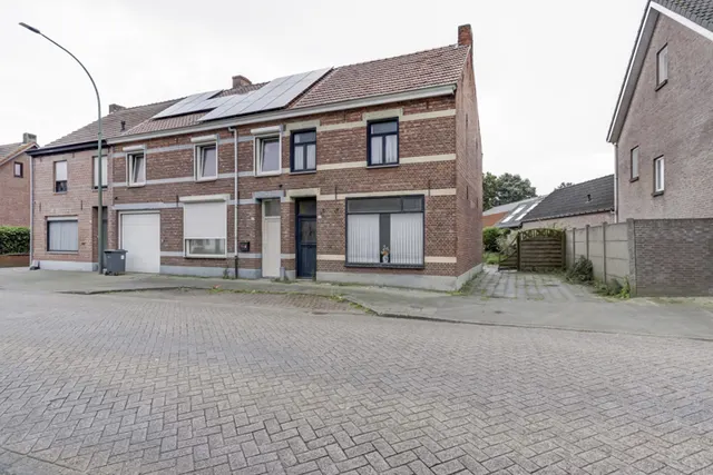 Huis te koop in Baarle-Hertog – 1/10
