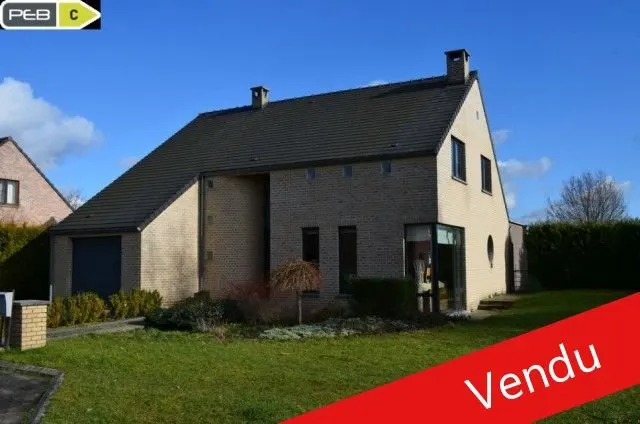 Villa à vendre à Vedrin – 1/10