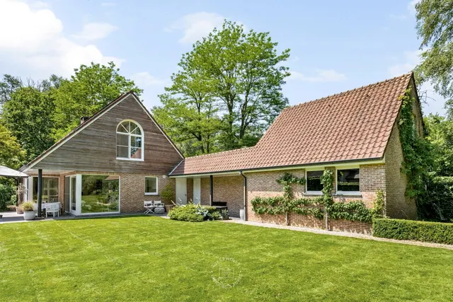 Villa te koop in Waasmunster – 1/10