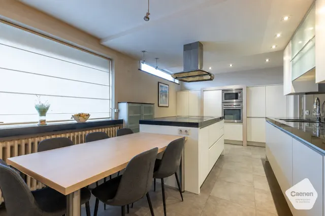 Huis te koop in Ruddervoorde – 1/10