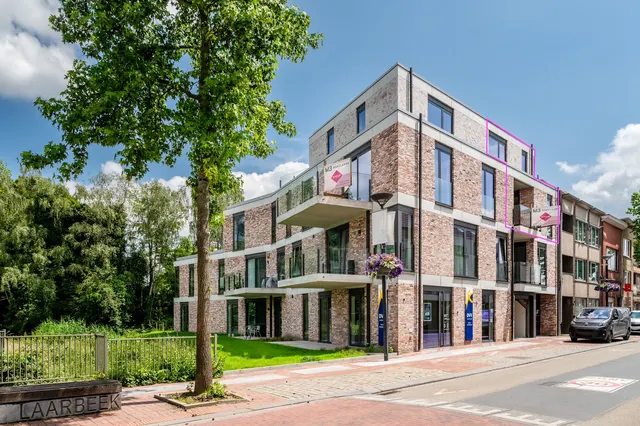 Duplex te koop in Zwijndrecht – 1/10