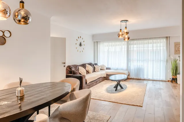 Huis te koop in Zwijndrecht – 1/10