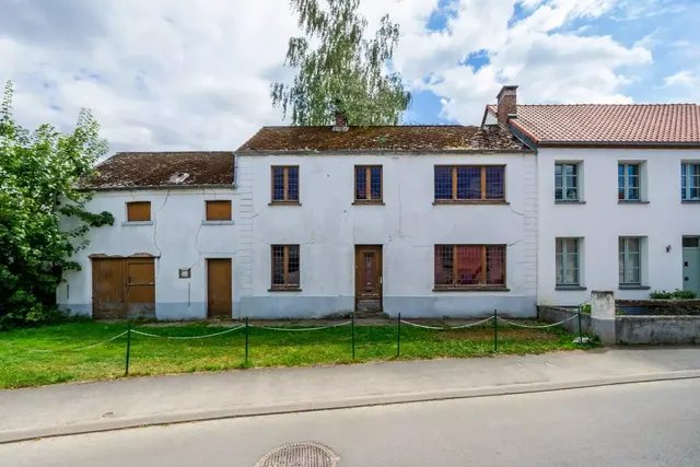 Huis te koop in Court-Saint-Etienne – 1/10