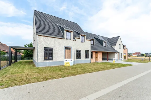 Huis à vendre à Deerlijk – 1/9