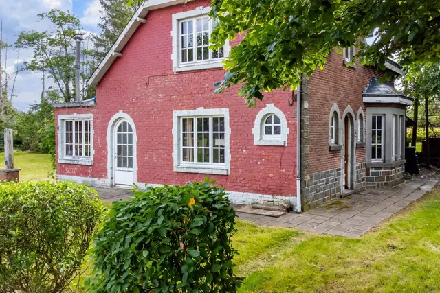 Huis te koop in Aye – 1/10