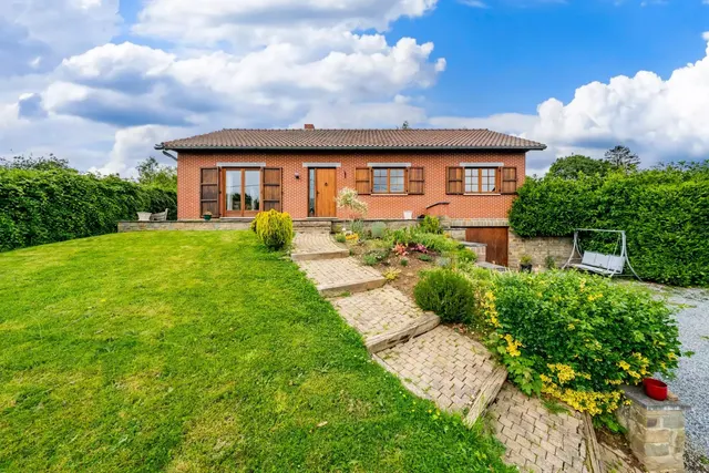 Huis te koop in Marchin – 1/10