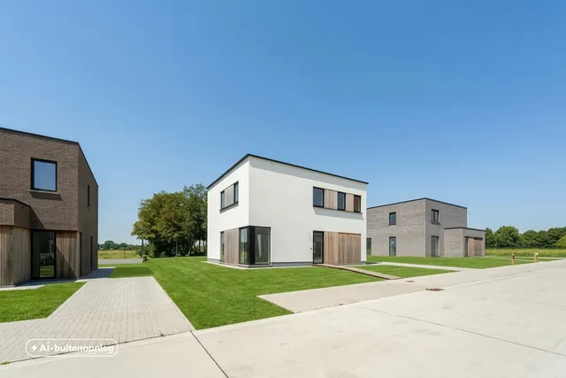 Huis te koop in Koolskamp – 1/10