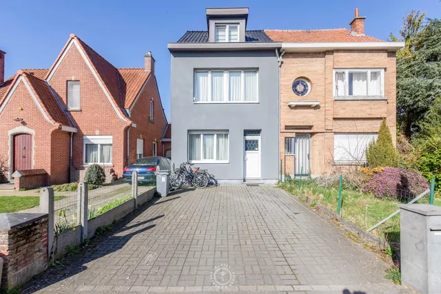 Huis à vendre à Sint-Niklaas – 1/10