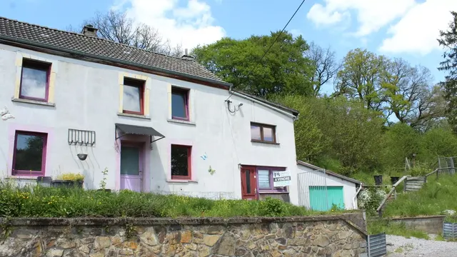 Maison à vendre à Léglise – 1/10