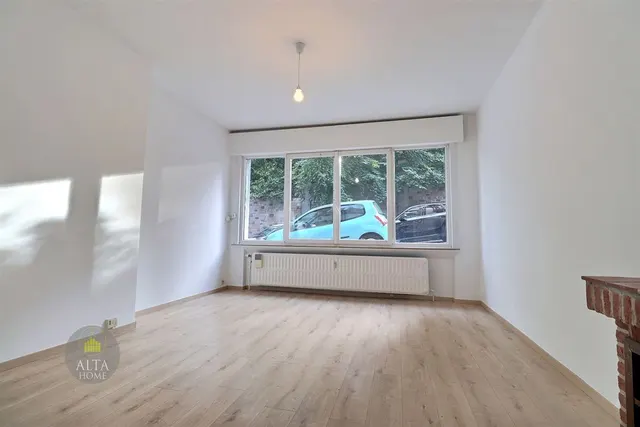 Appartement te koop in Ixelles – 1/8