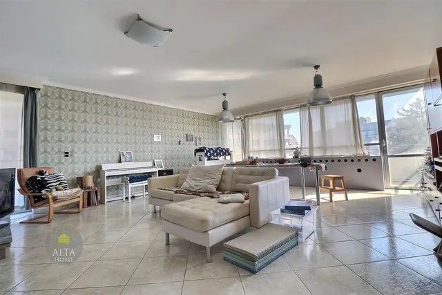 Appartement te koop in Molenbeek-Saint-Jean – 1/10