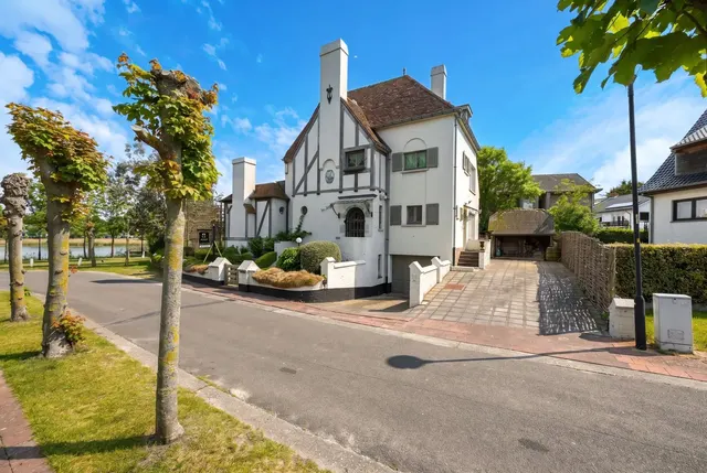 Huis for sale in Knokke-Heist – 1/10
