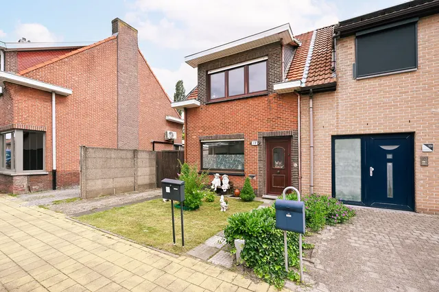 Huis à vendre à Kapellen – 1/10