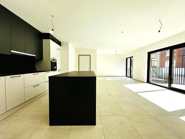 Appartement te koop in Laeken – 1/10