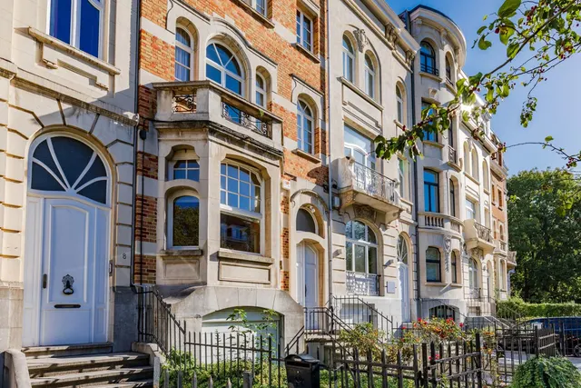 Huis te koop in Etterbeek – 1/10
