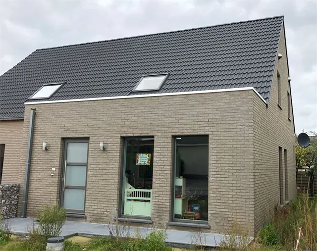 Huis te koop in Nederename – 1/4