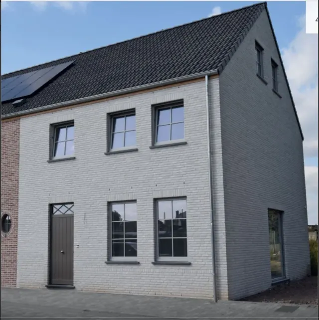 Huis te koop in Lievegem – 1/5
