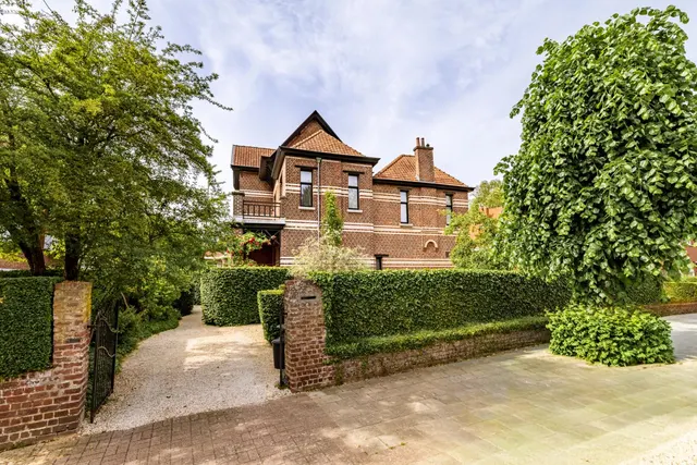 Maison à vendre à Woluwé-Saint-Pierre – 1/10