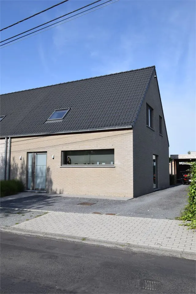 Huis te koop in Sint-Lievens-Houtem – 1/4