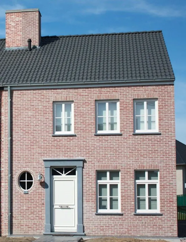 Huis te koop in Nederename – 1/4