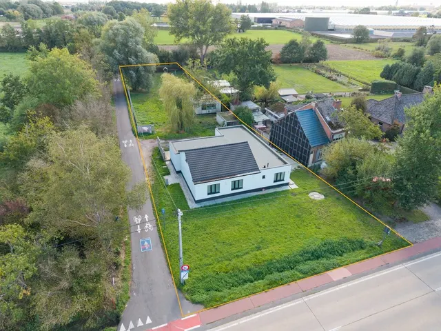 Huis à vendre à Onze-Lieve-Vrouw-Waver – 1/10