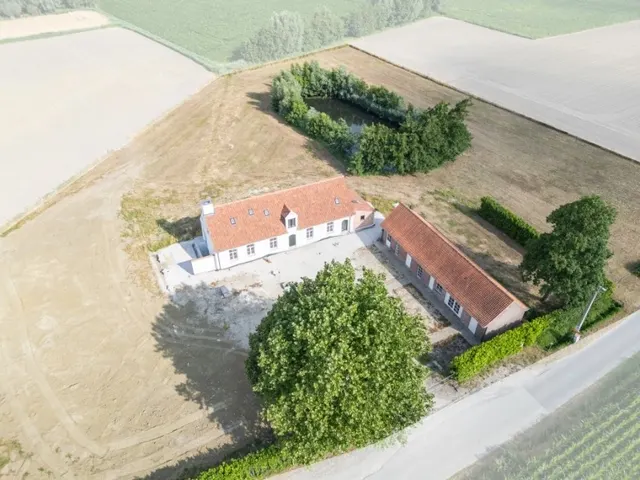 Hoeve te koop in Moorslede – 1/10