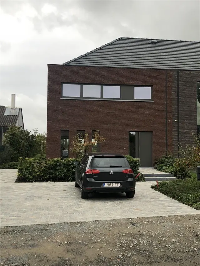 Huis te koop in Oosteeklo – 1/4