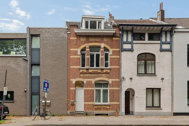 Huis te koop in Edegem – 1/10