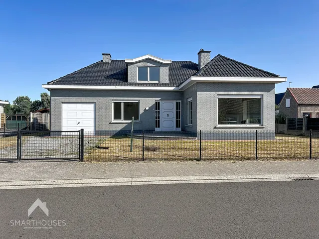 Huis te koop in Kruisem – 1/10