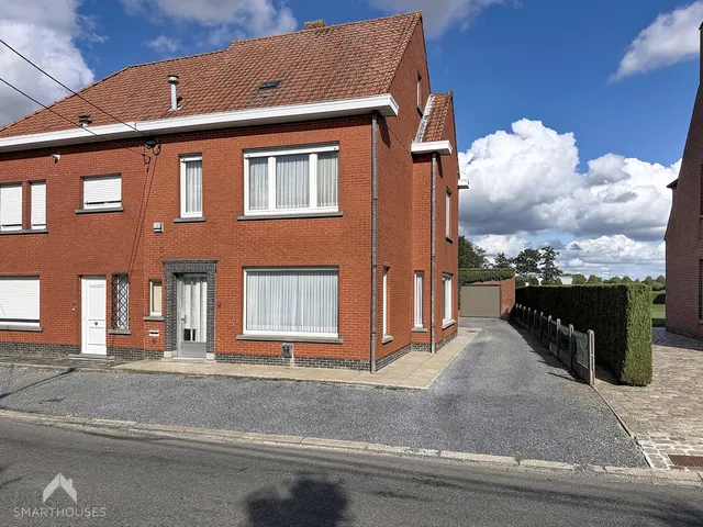 Huis te koop in Ooigem – 1/10