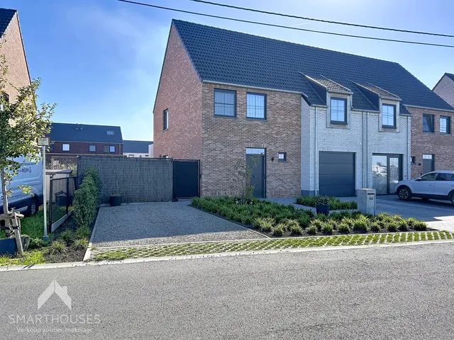 Huis te koop in Meulebeke – 1/10