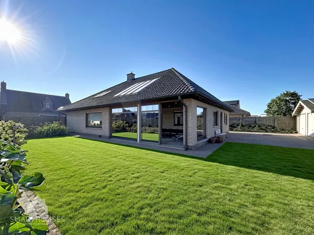 Huis te koop in Wielsbeke – 1/10