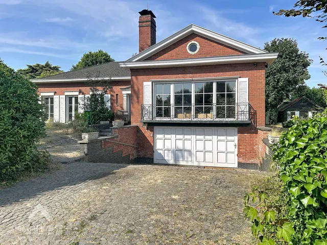 Huis te koop in Waregem – 1/10