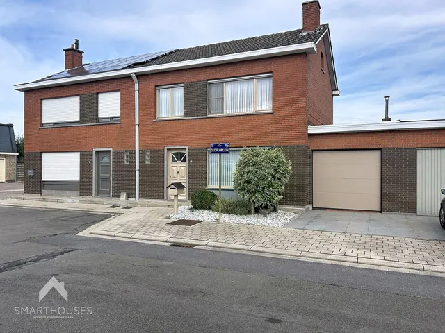 Huis te koop in Izegem – 1/10