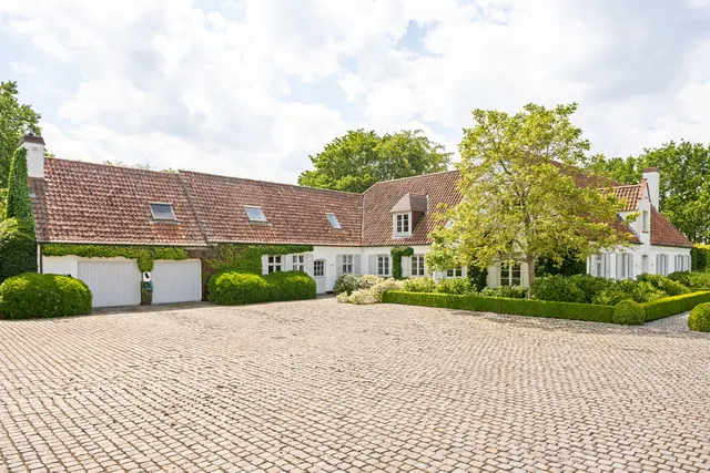 Villa te koop in Kruisem – 1/10