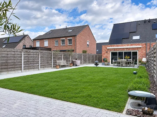 Huis te koop in Stekene – 1/10