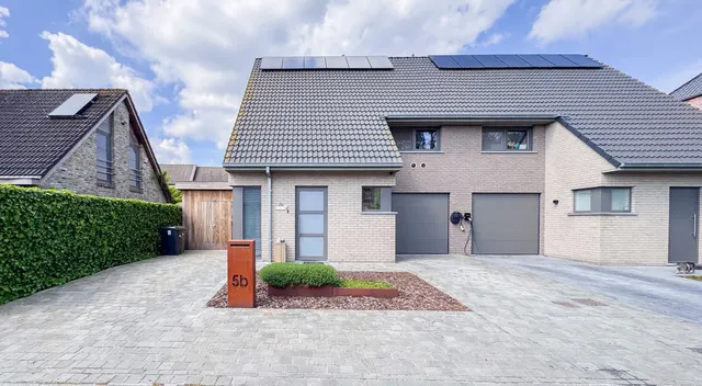 Huis te koop in Damme Sijsele – 1/10