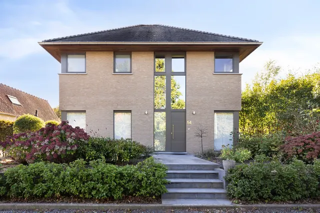 Villa te koop in Kluisbergen – 1/10