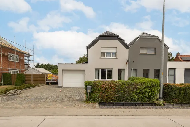 Huis te koop in Berlaar – 1/10