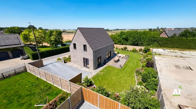 Woning te koop in Oostnieuwkerke – 1/10