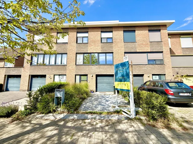 Huis te koop in Edegem – 1/10