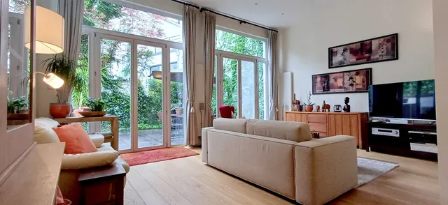 Rez-de-chaussée te koop in Bruxelles – 1/10
