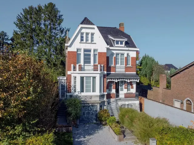 Huis te koop in Chapelle-lez-Herlaimont – 1/10