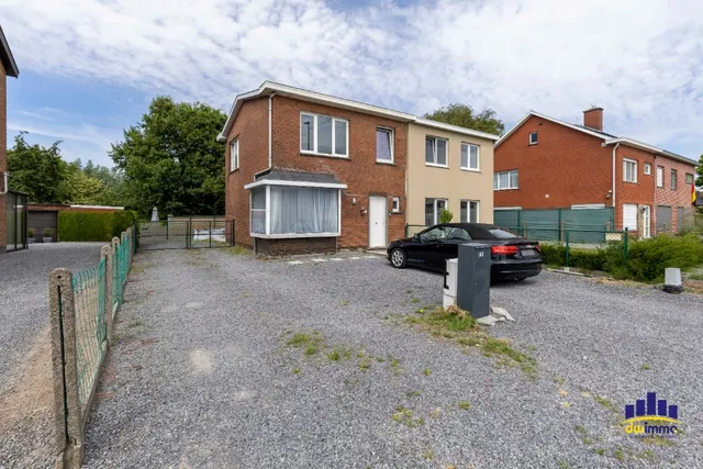 Huis te koop in Lochristi – 1/10