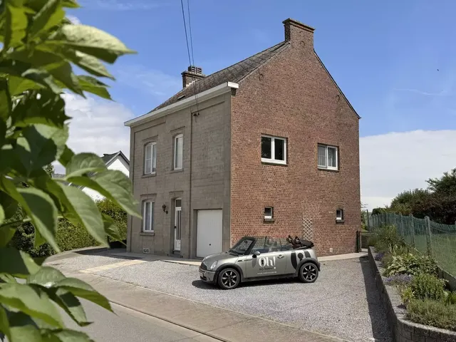 Huis te koop in La Bruyère – 1/10
