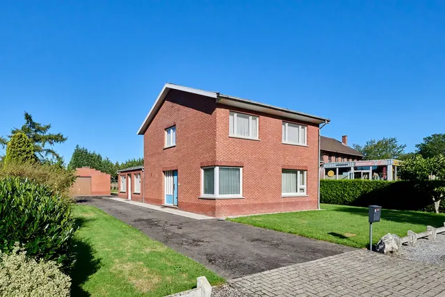 Huis te koop in Oudsbergen – 1/10